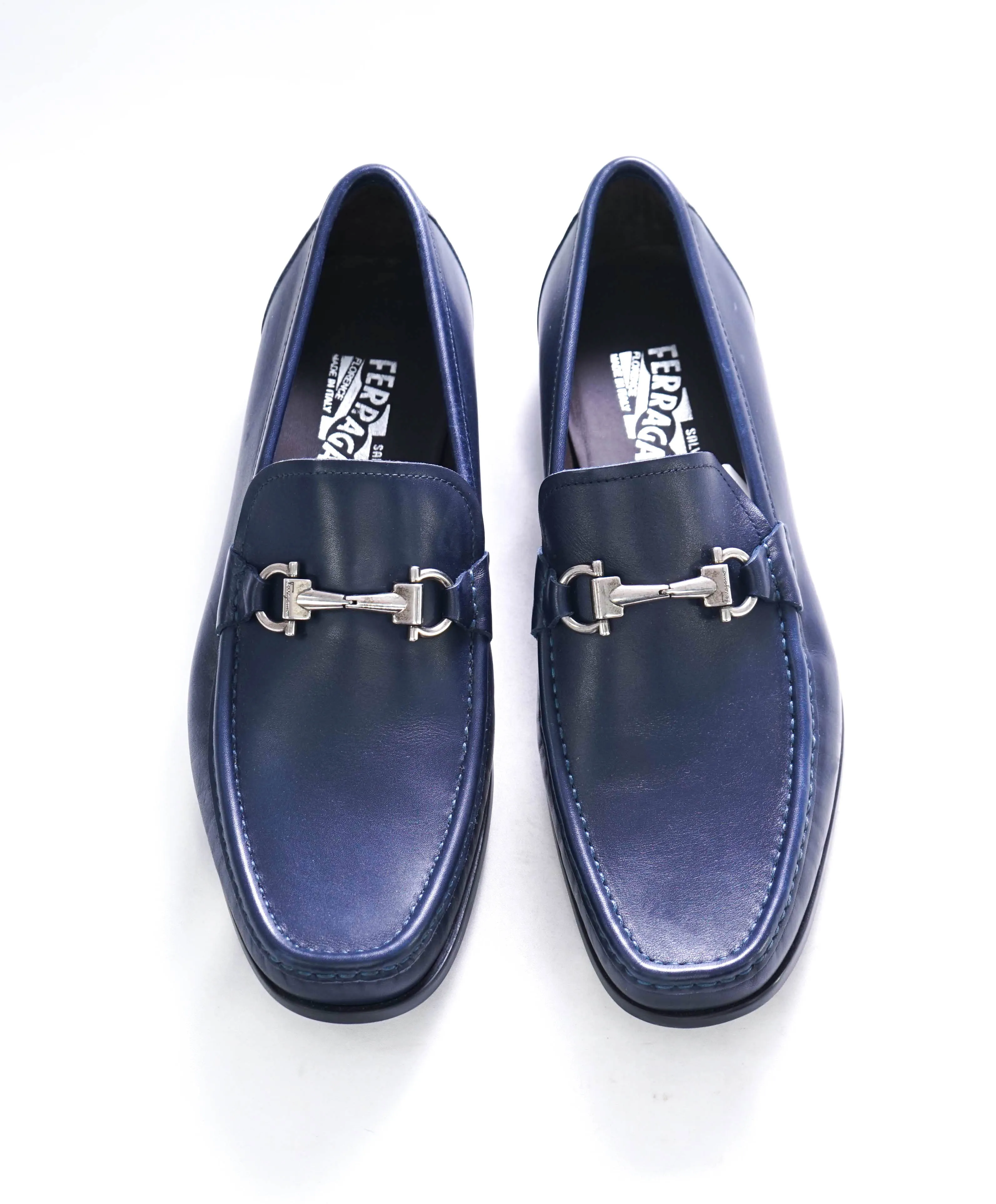 $850 SALVATORE FERRAGAMO -  "GAMES" Navy Blue Leather Gancini Loafer- 8 EEE