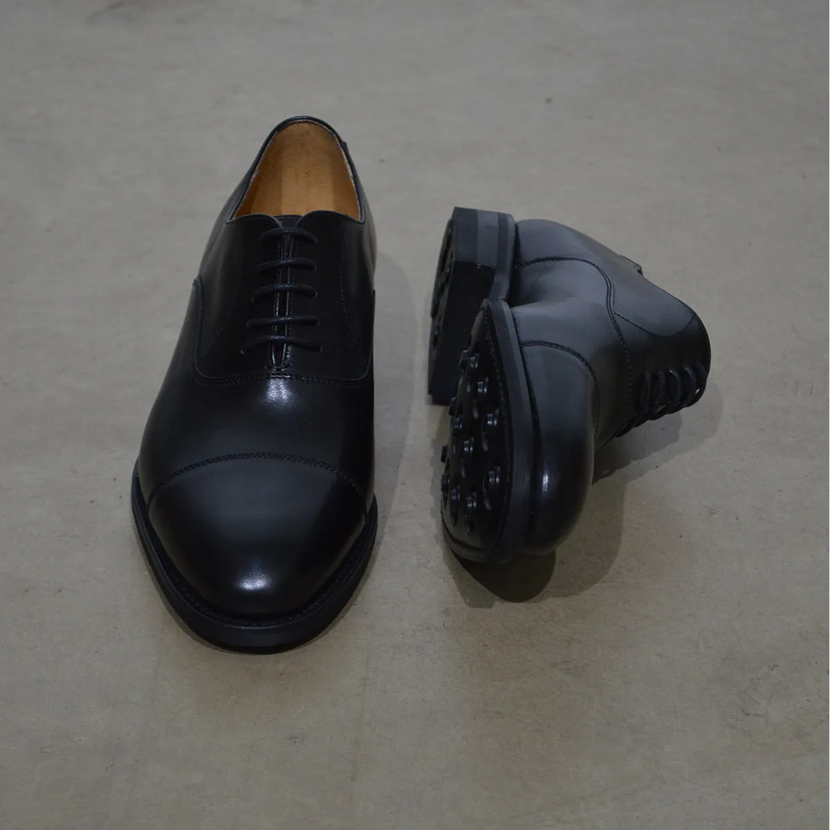 Berwick 1707 Oxford (3010) - Black Boxcalf (Dainite)
