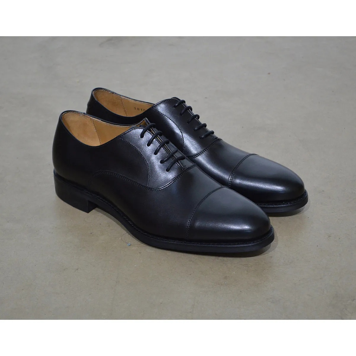 Berwick 1707 Oxford (3010) - Black Boxcalf (Dainite)