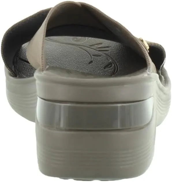 Bzees Women's Dusty Slide Sandal