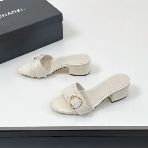 Certified Canvas Fabric Mule White Sandals 149437 CHANEL In Bluetooth-enabled
