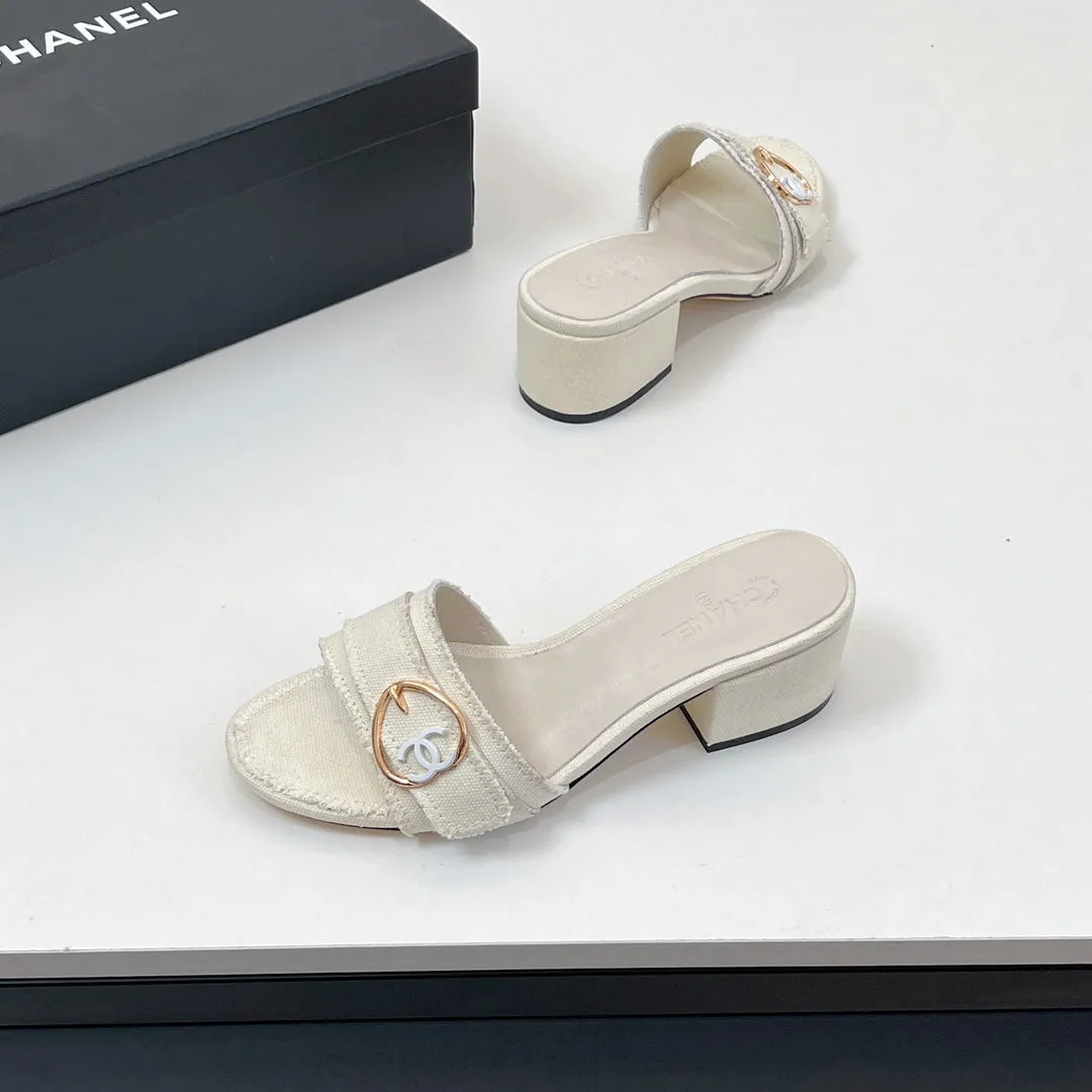 Certified Canvas Fabric Mule White Sandals 149437 CHANEL In Bluetooth-enabled