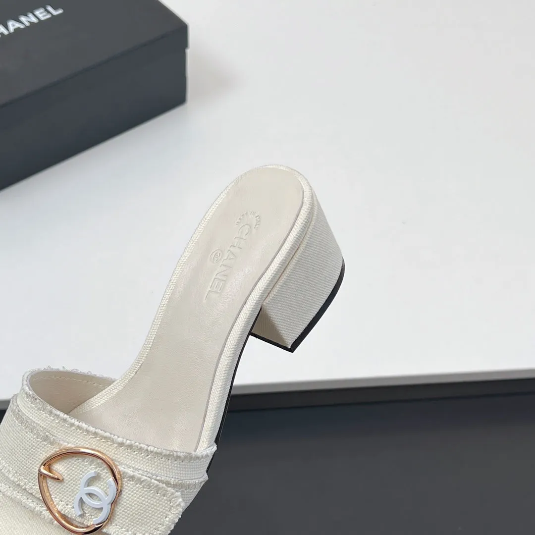 Certified Canvas Fabric Mule White Sandals 149437 CHANEL In Bluetooth-enabled