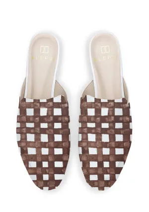 Chocolate Grid White Mule
