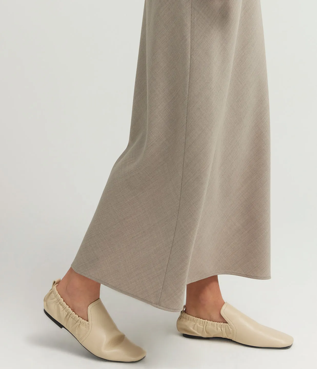 Delphine Loafer in Eggshell