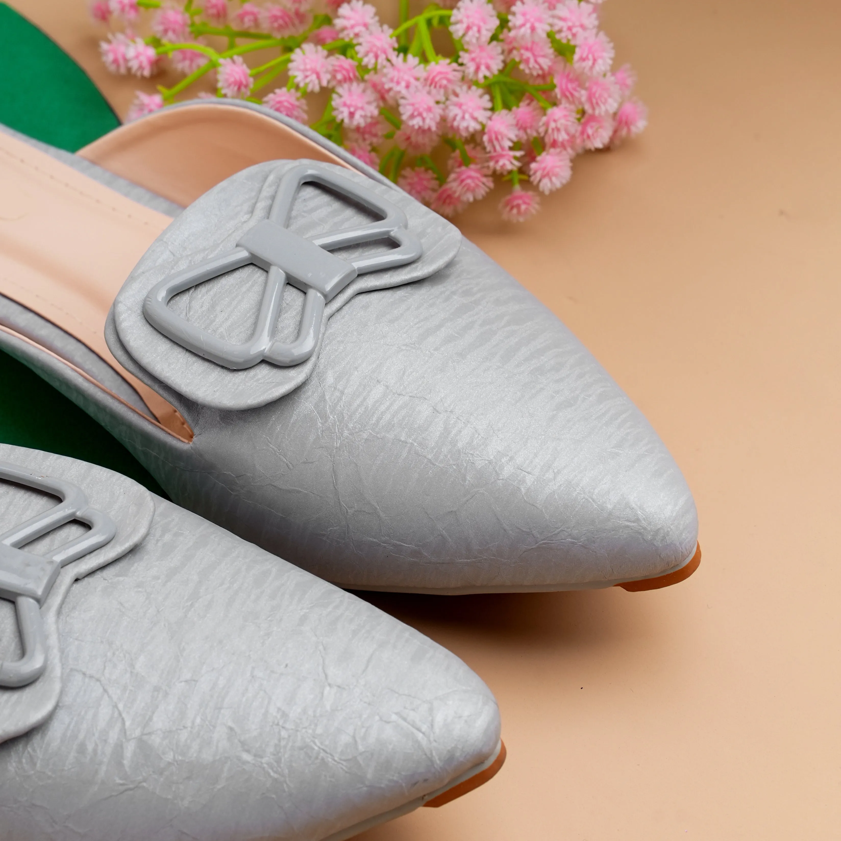 Dove Delight Mule With Bow - Gray