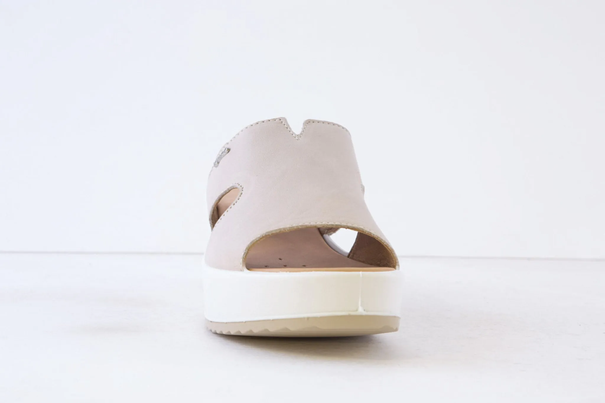 IGI & CO - 5668611 MEDIUM WEDGE MULE - BEIGE