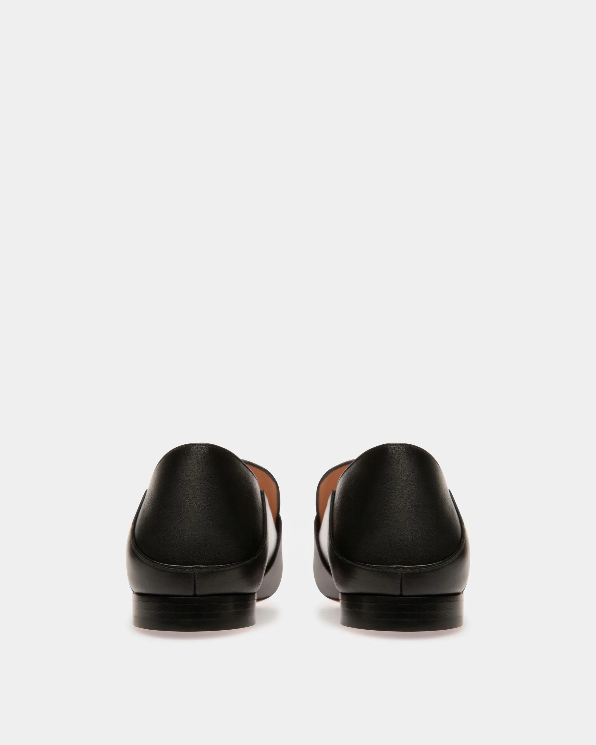 Janelle Leather Loafers In Black