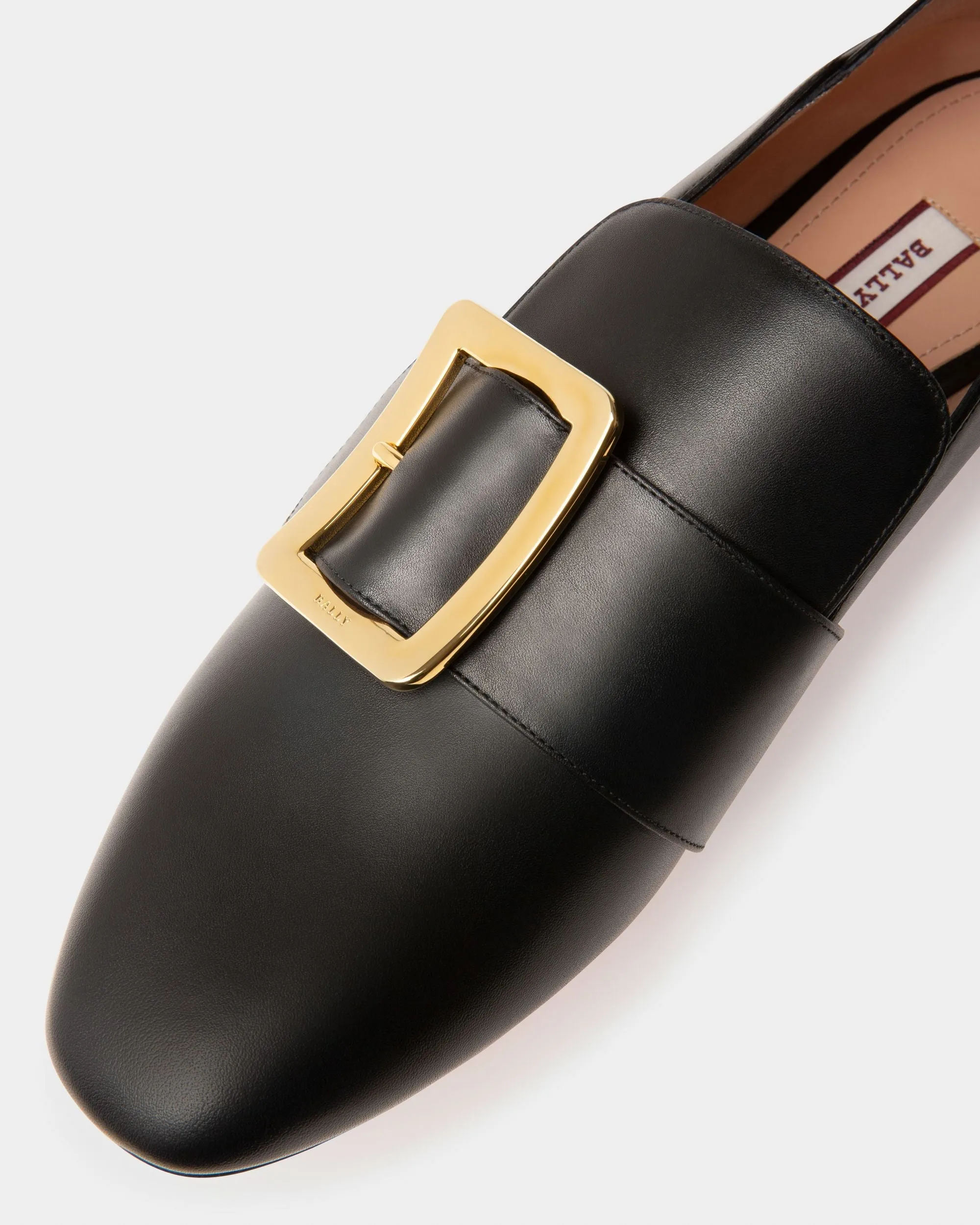 Janelle Leather Loafers In Black