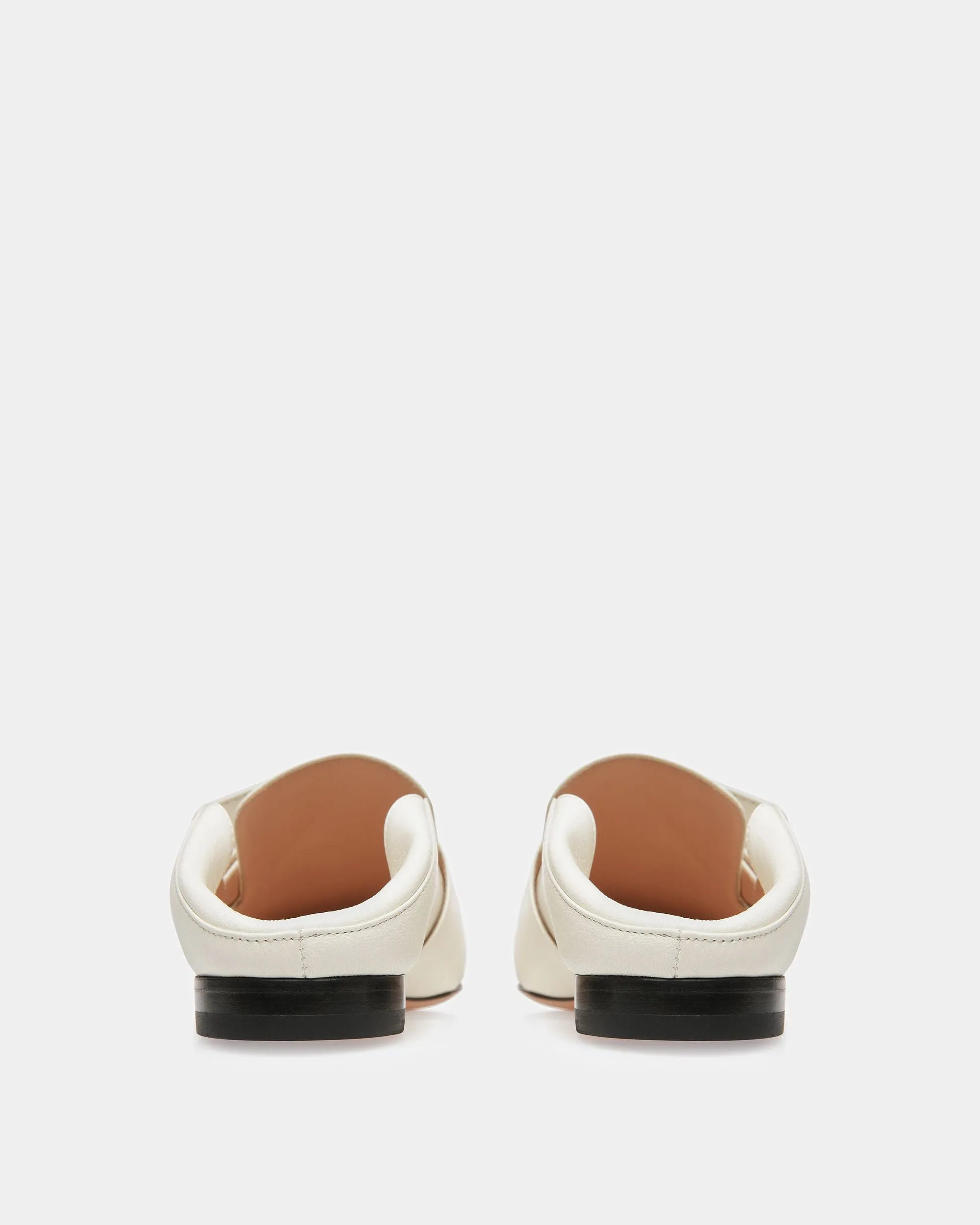 Janelle Leather Loafers In Bone