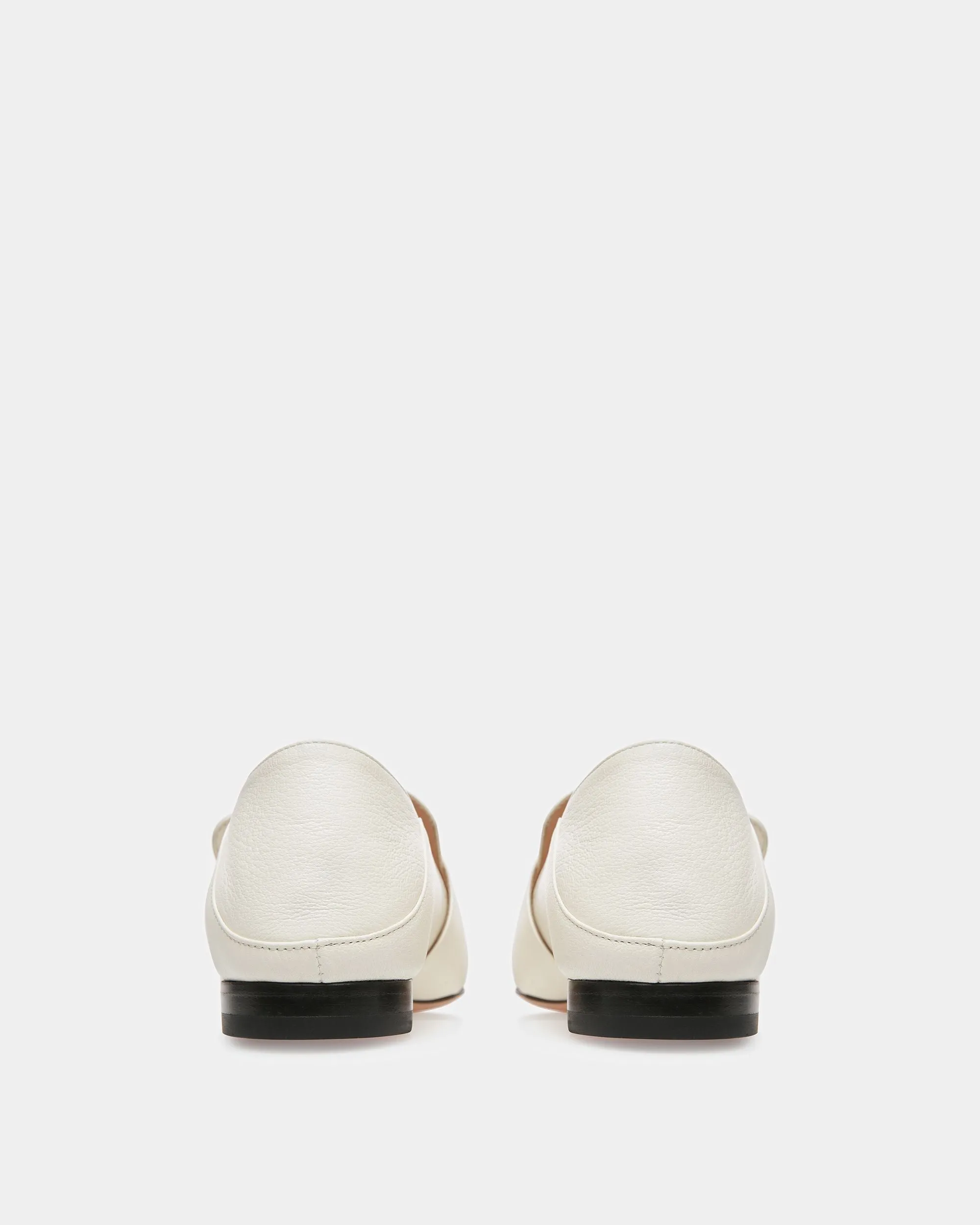 Janelle Leather Loafers In Bone