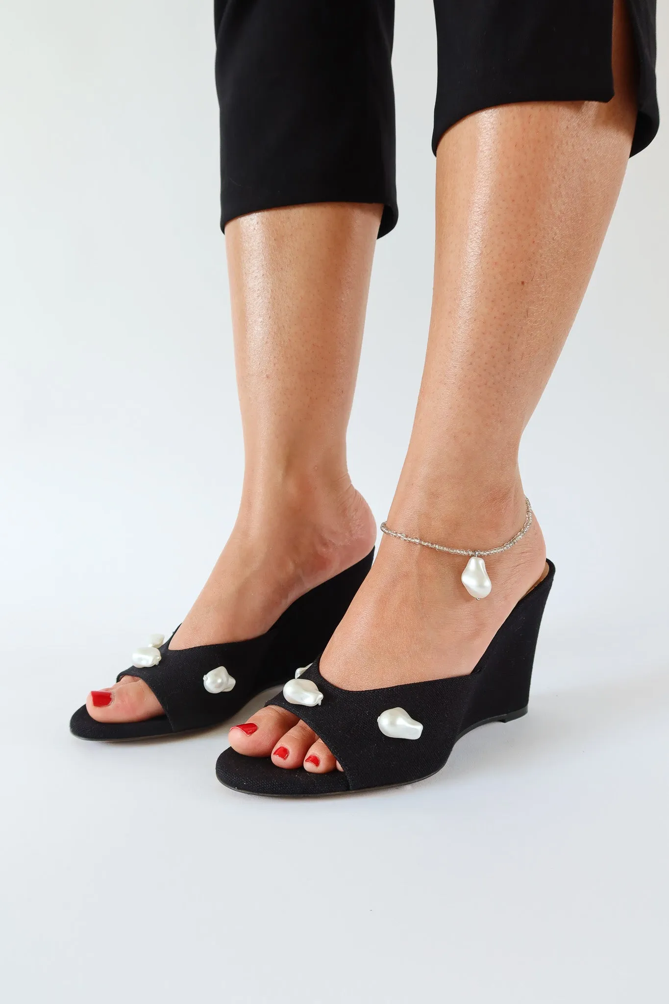 kourtney black canvas wedge