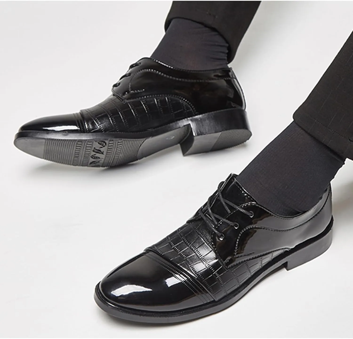 Men's Vintage Patent Leather Cap Toe Two-Tone Dress Shoes Modern Formal Business Lace Up Round Toe Oxford