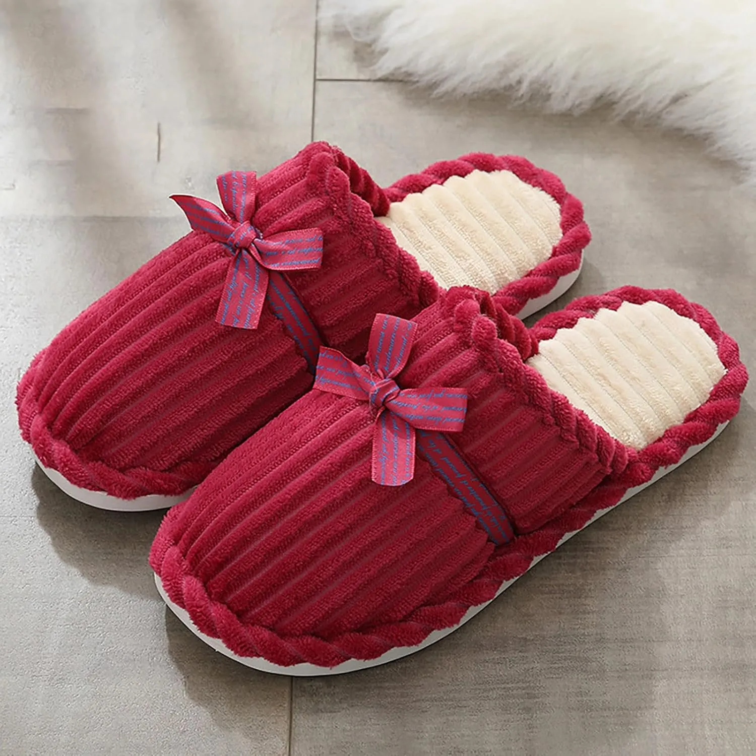 SBGMoSJ Cute House Shoes for Women Indoor Outdoor House Shoes for Plantar Fasciitis Cute Slippers for Women Fuzzy Animals Fluffy Slippers for Men Funny Christmas Pjs Gifts for Husband 2023