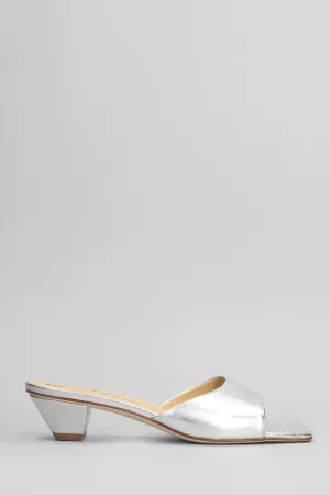 Slipper-Mule in silver leather