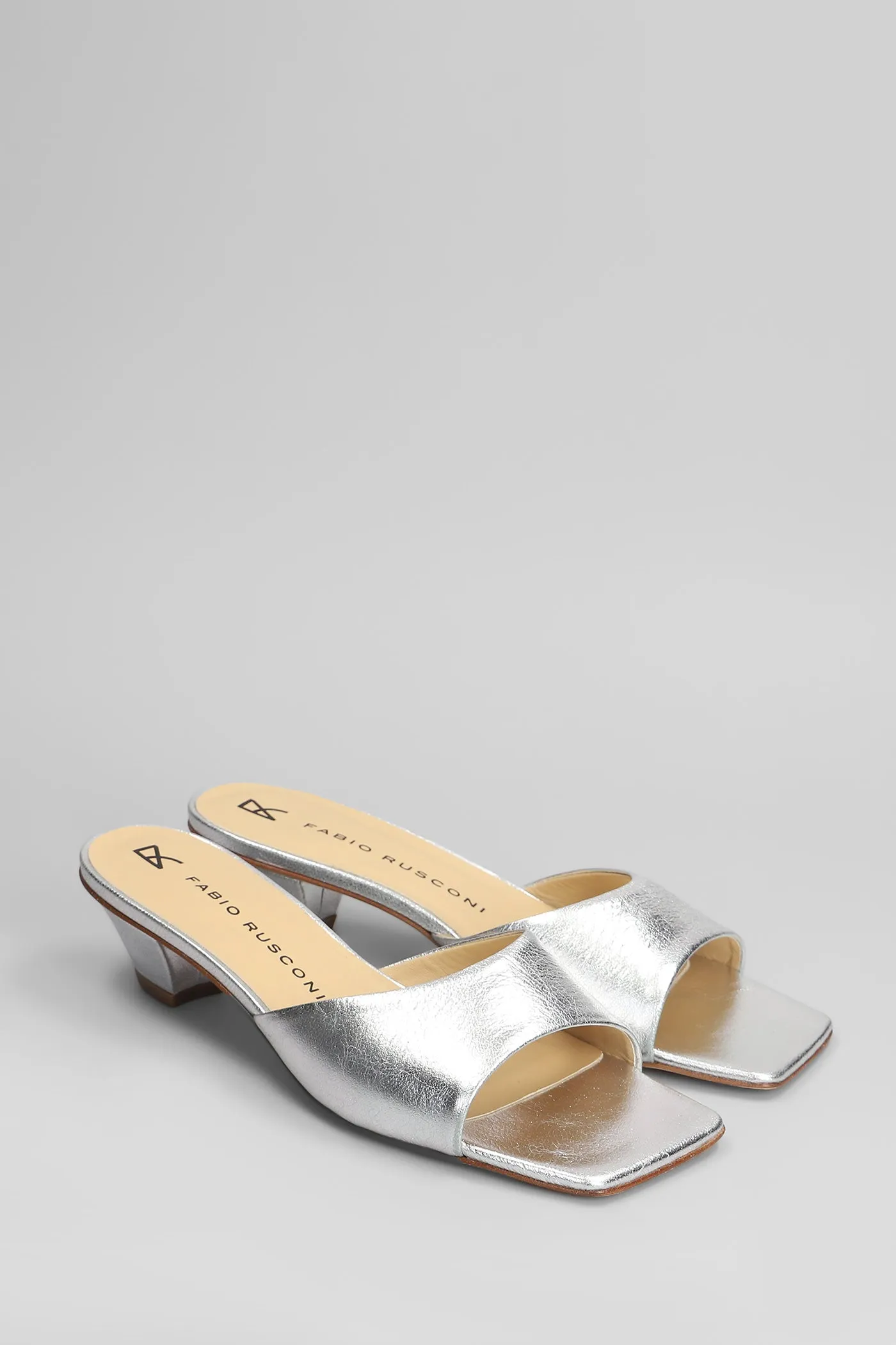 Slipper-Mule in silver leather