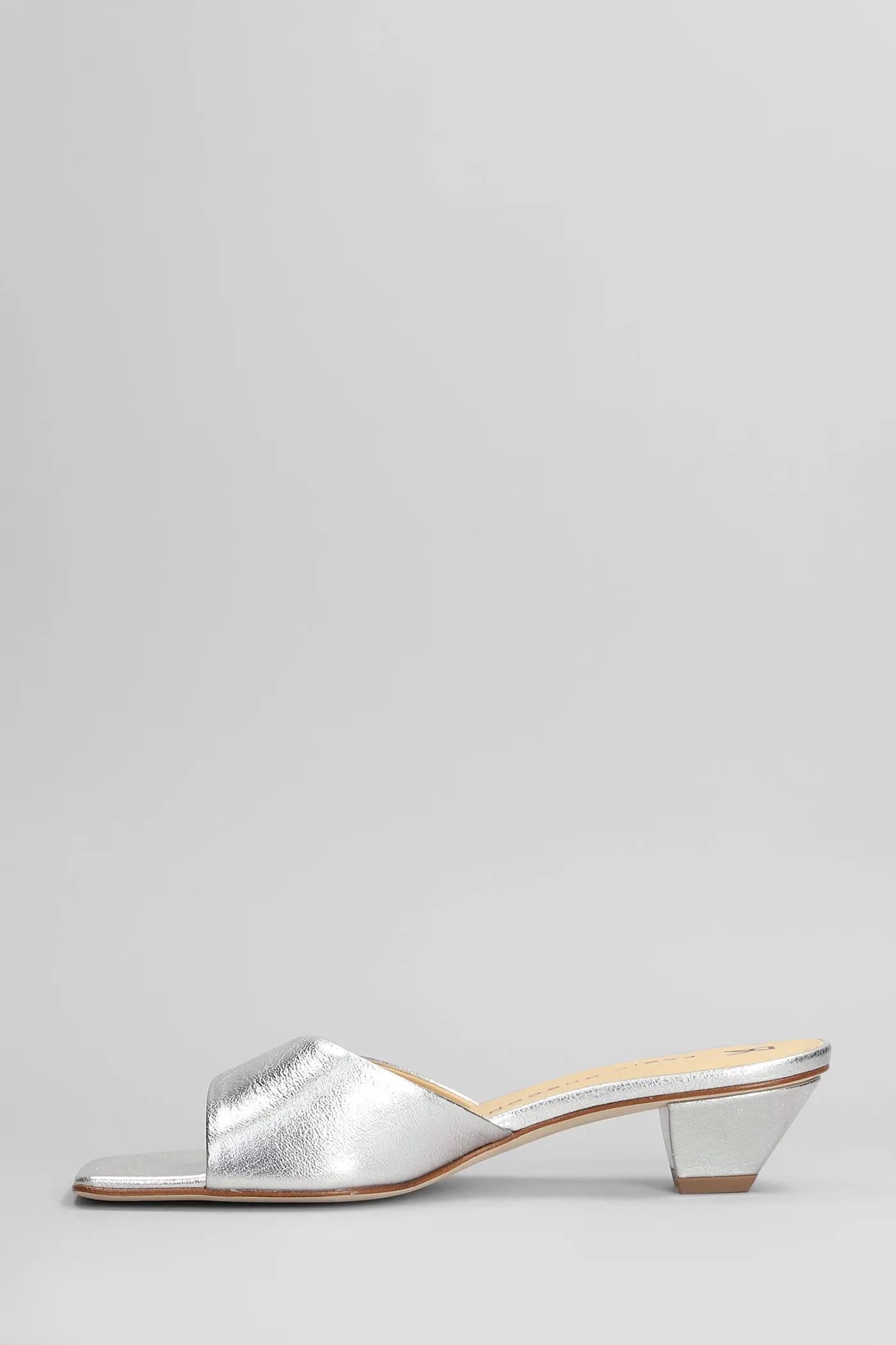 Slipper-Mule in silver leather