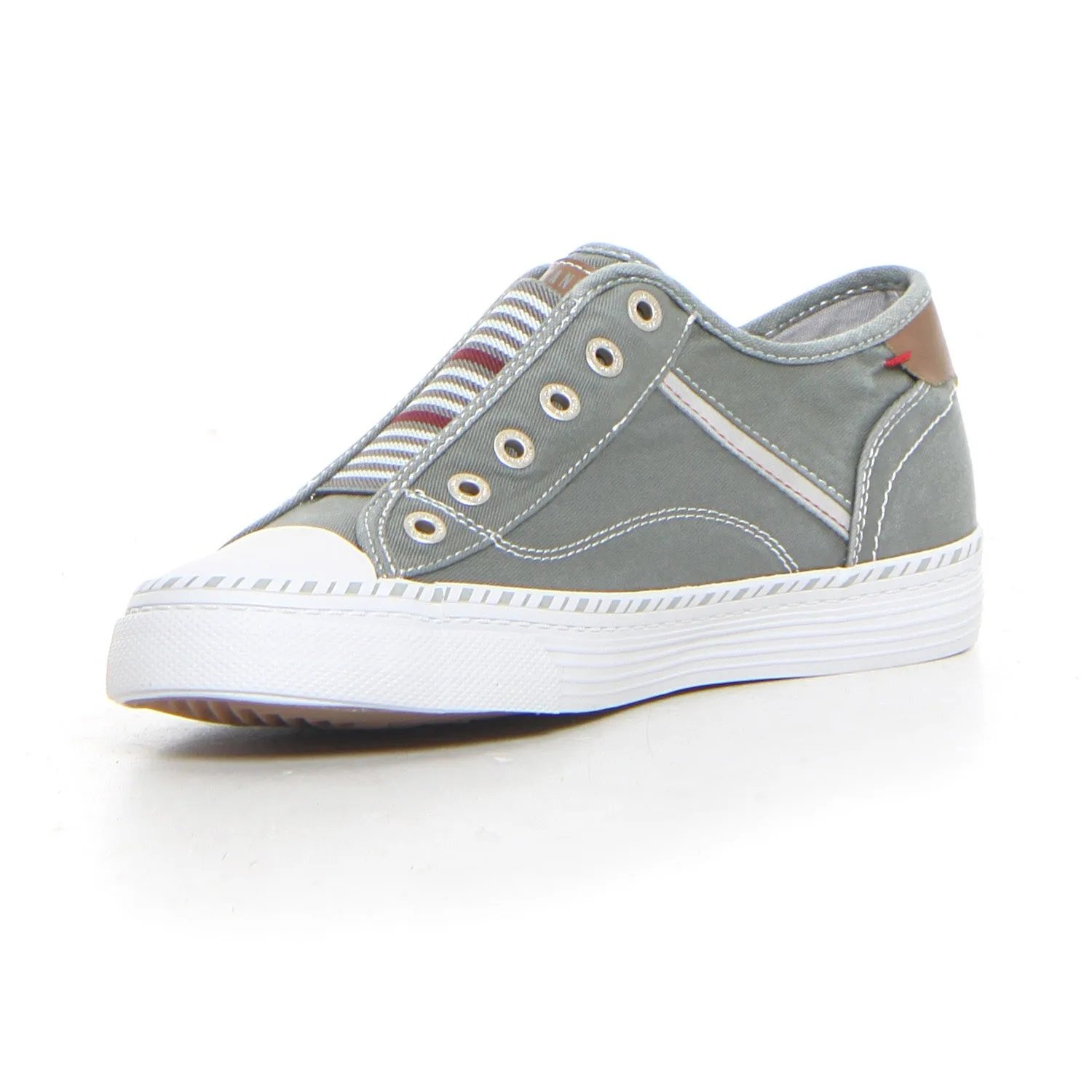 Sneaker slip on