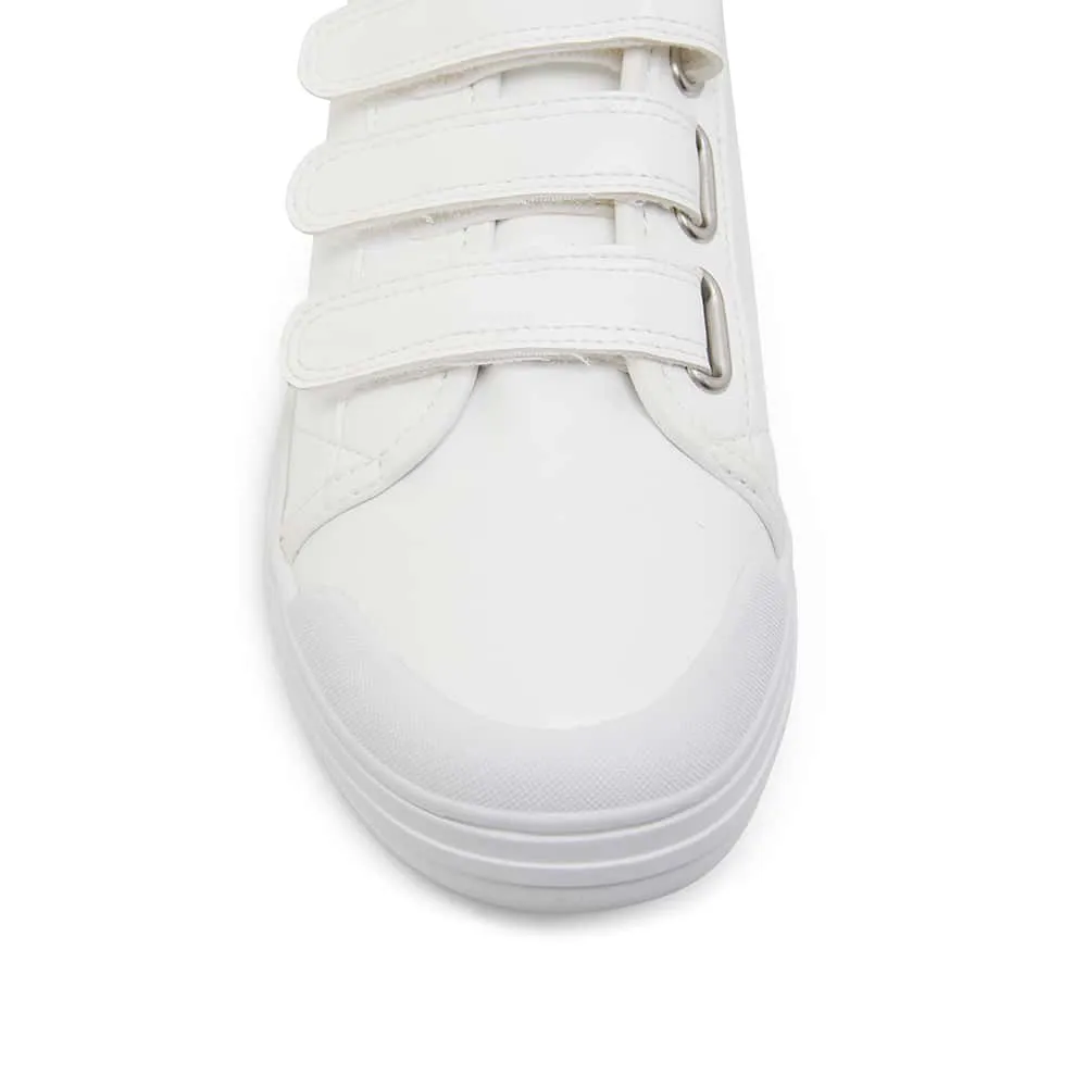 Veda Sneaker in White Smooth