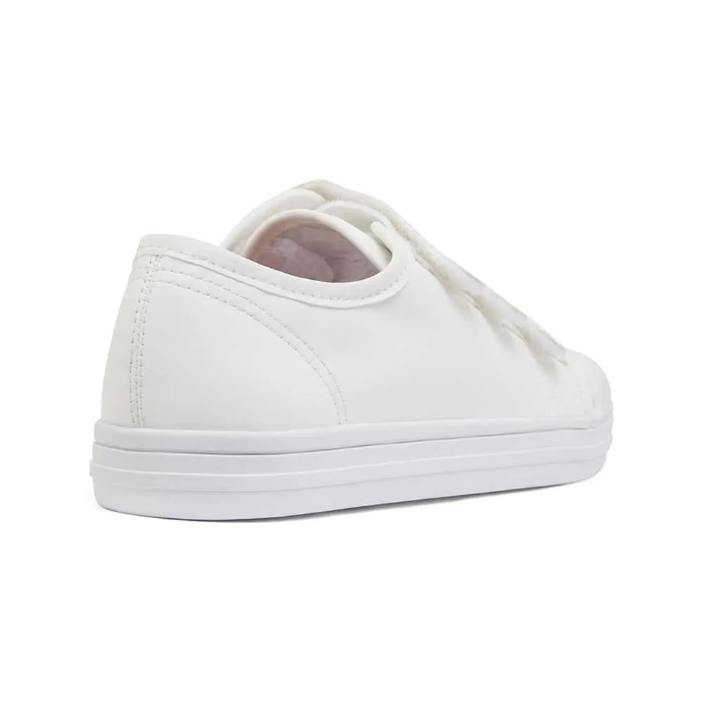Veda Sneaker in White Smooth