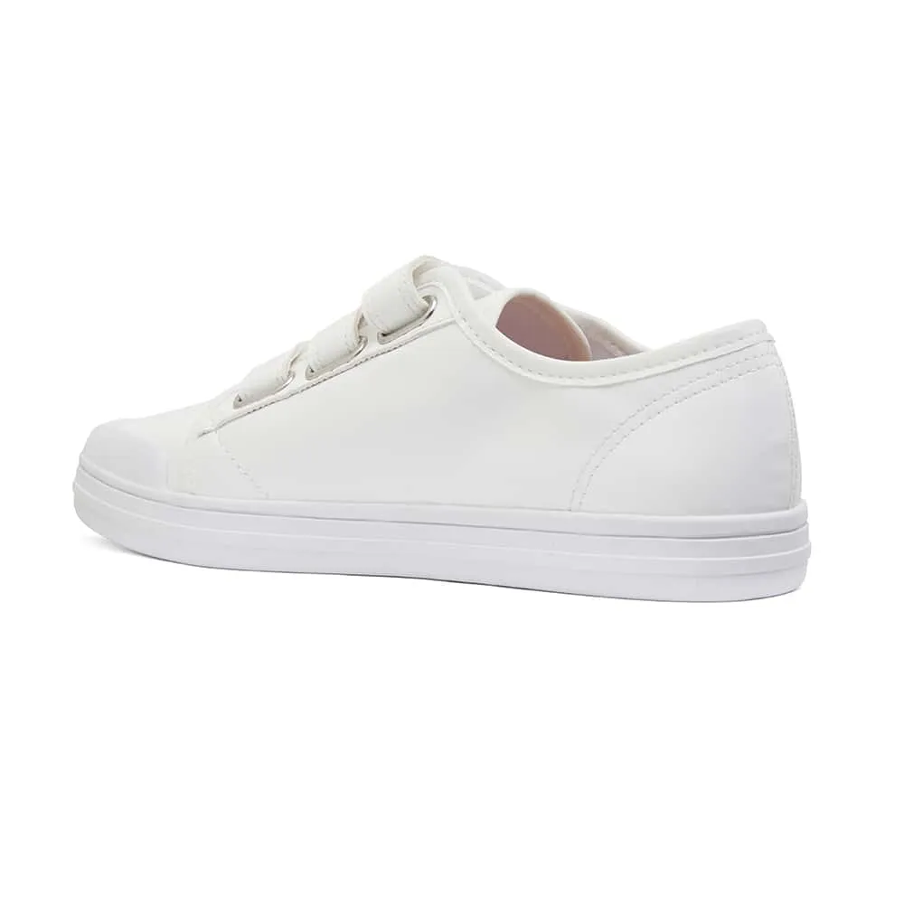 Veda Sneaker in White Smooth