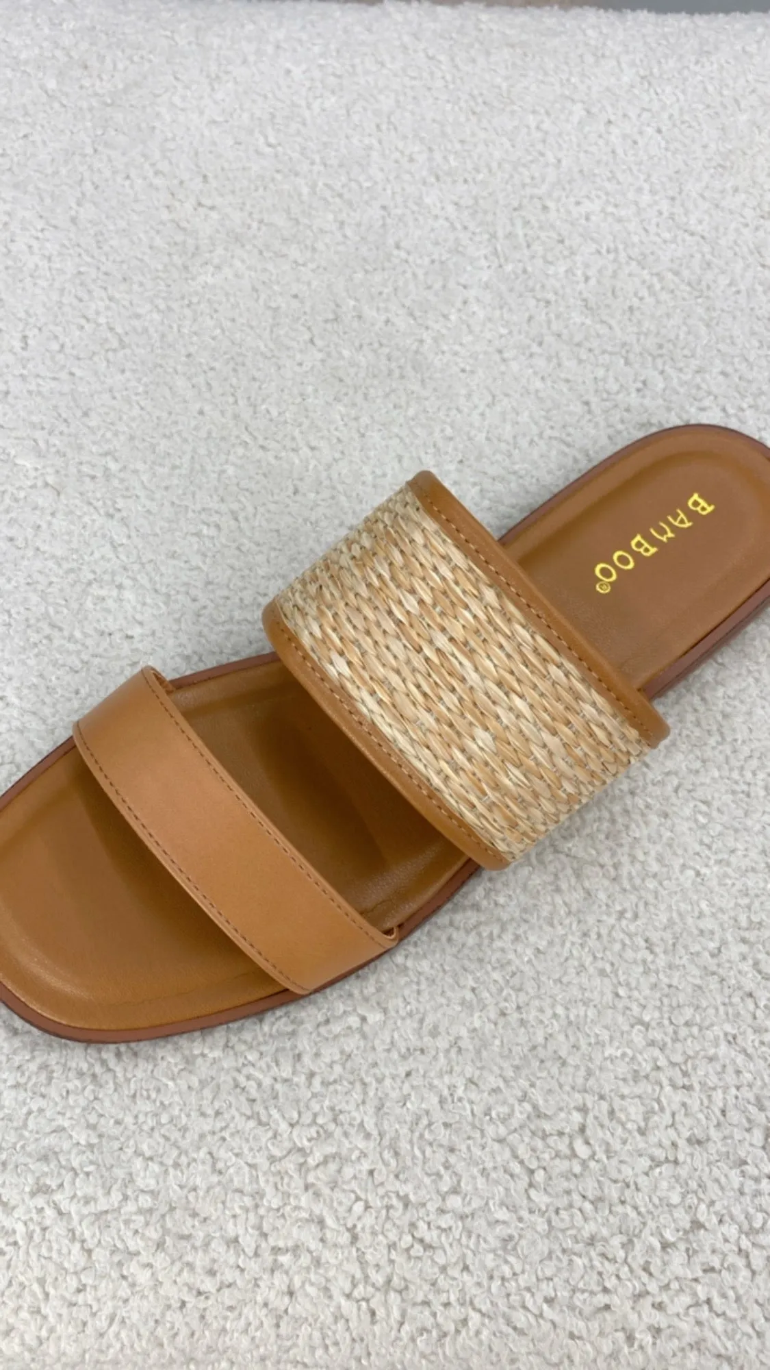 Walk On The Pier Sandals Tan