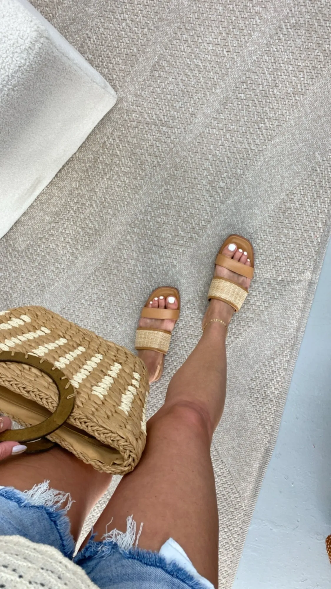 Walk On The Pier Sandals Tan