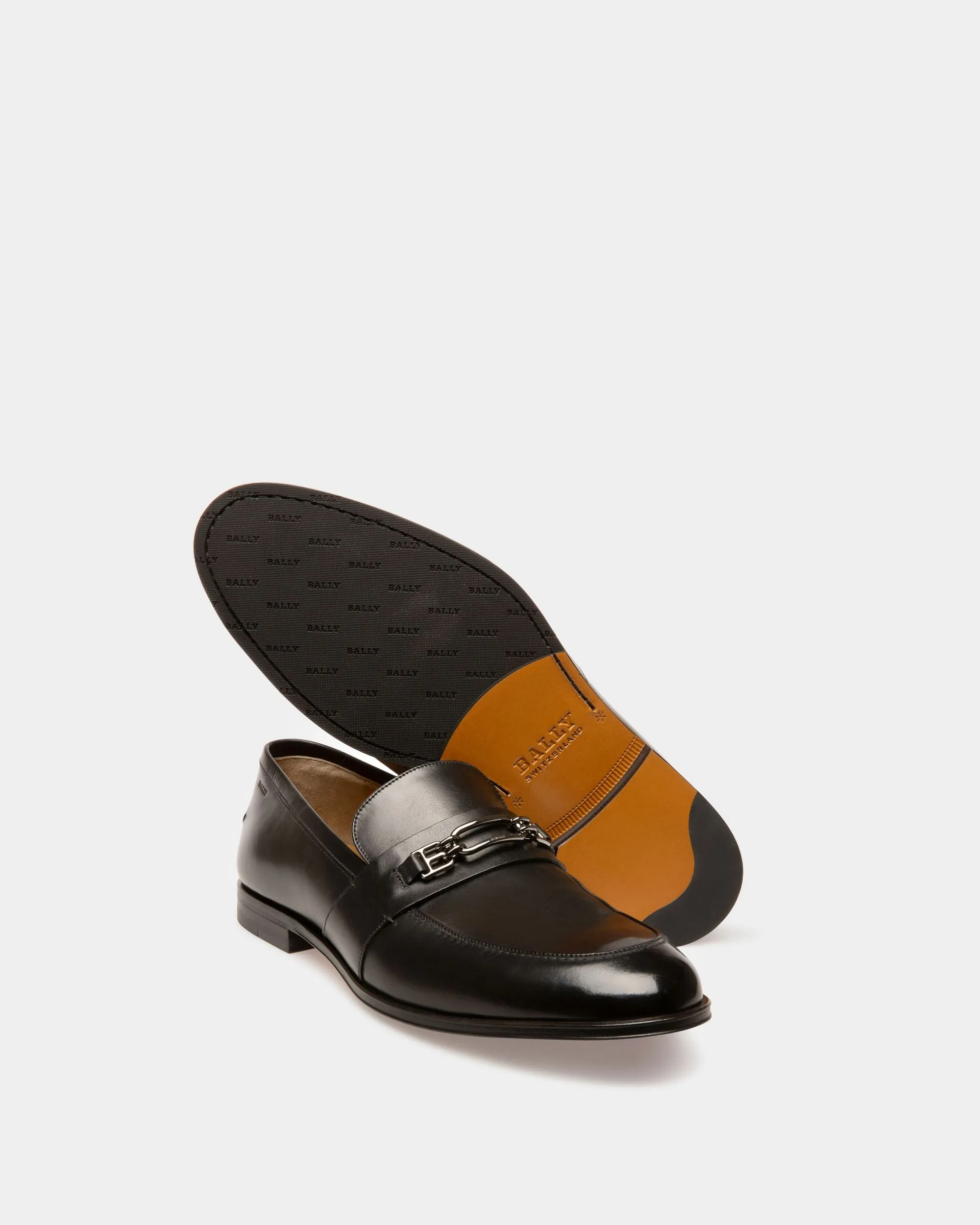 Wesper Leather Loafers In Black