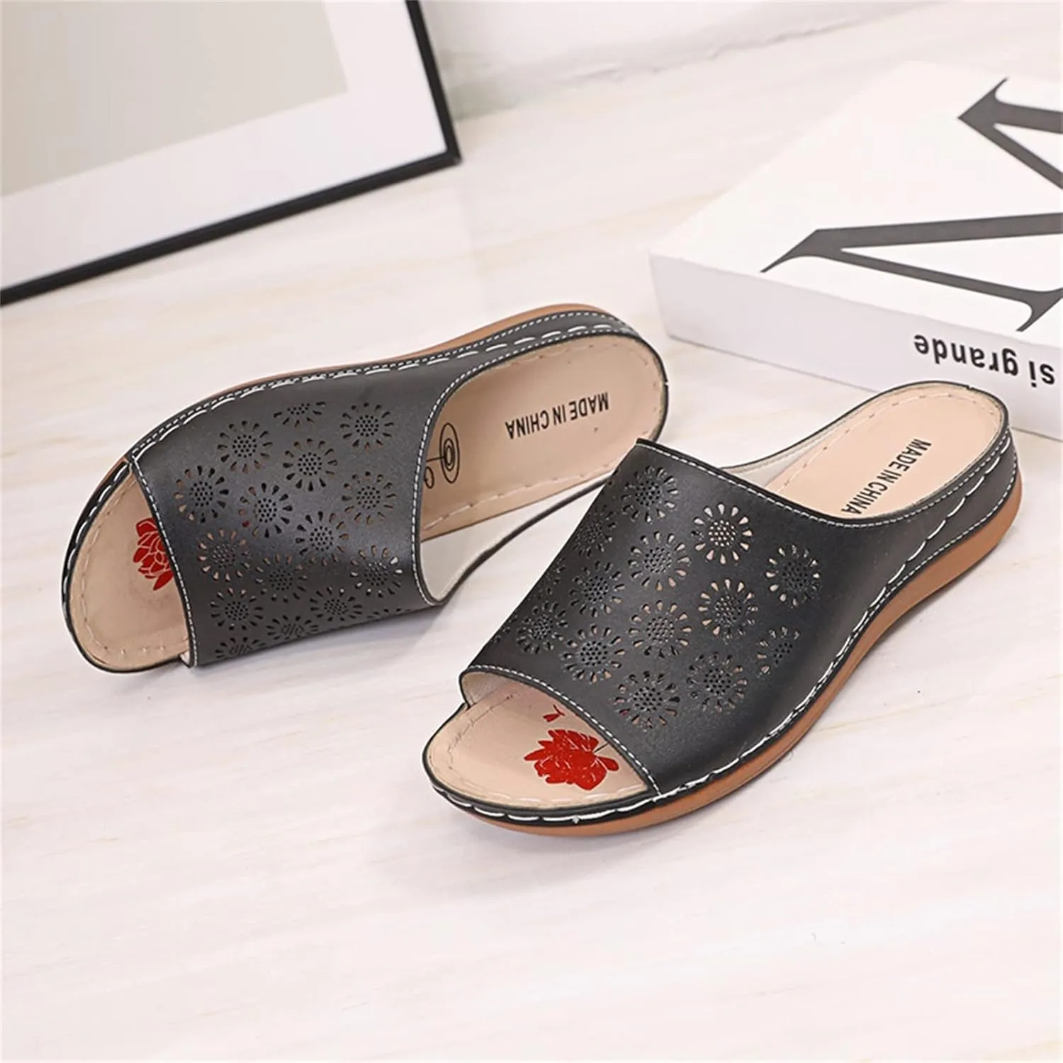 Women's Sandals Dressy Summer Flat Spring Sandals Fashion Slippers Ladies Roman And Hollow Women's