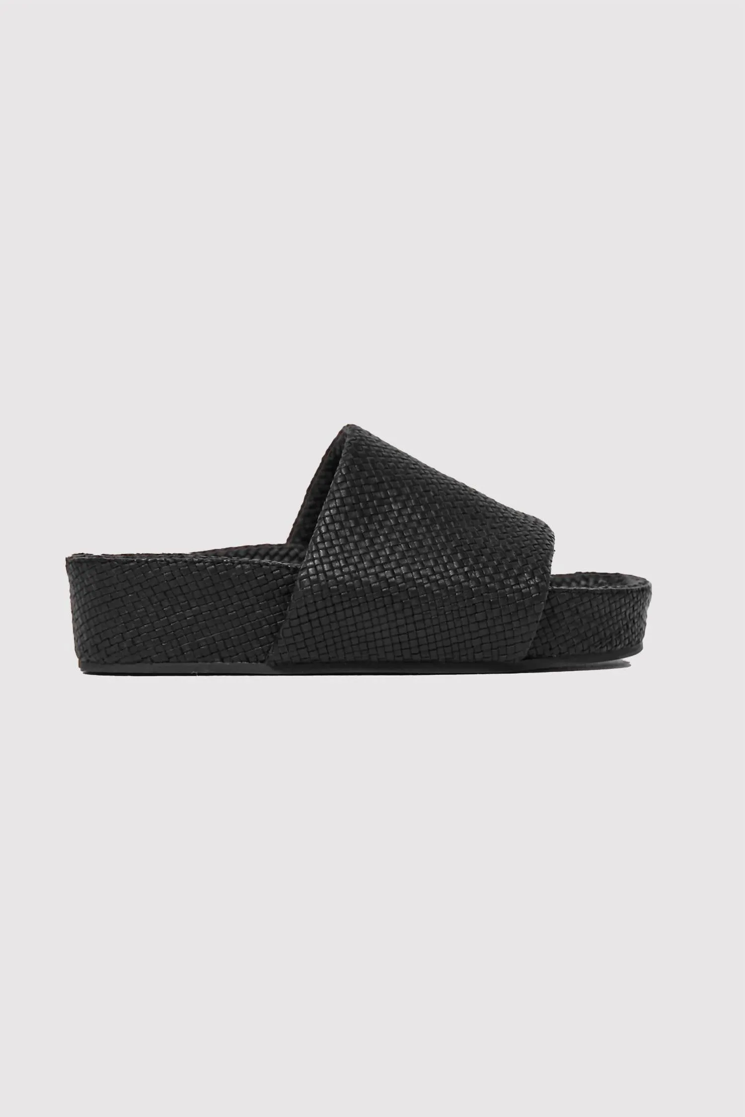 Woven Everyday Flatform Slide Sandal In Black